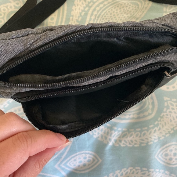 NWOT Leather/Canvas Fanny Pack - Picture 2 of 2